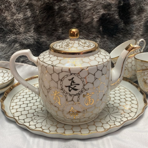 Vintage Chinese Good Fortune Gold teas set - Picture 3 of 16